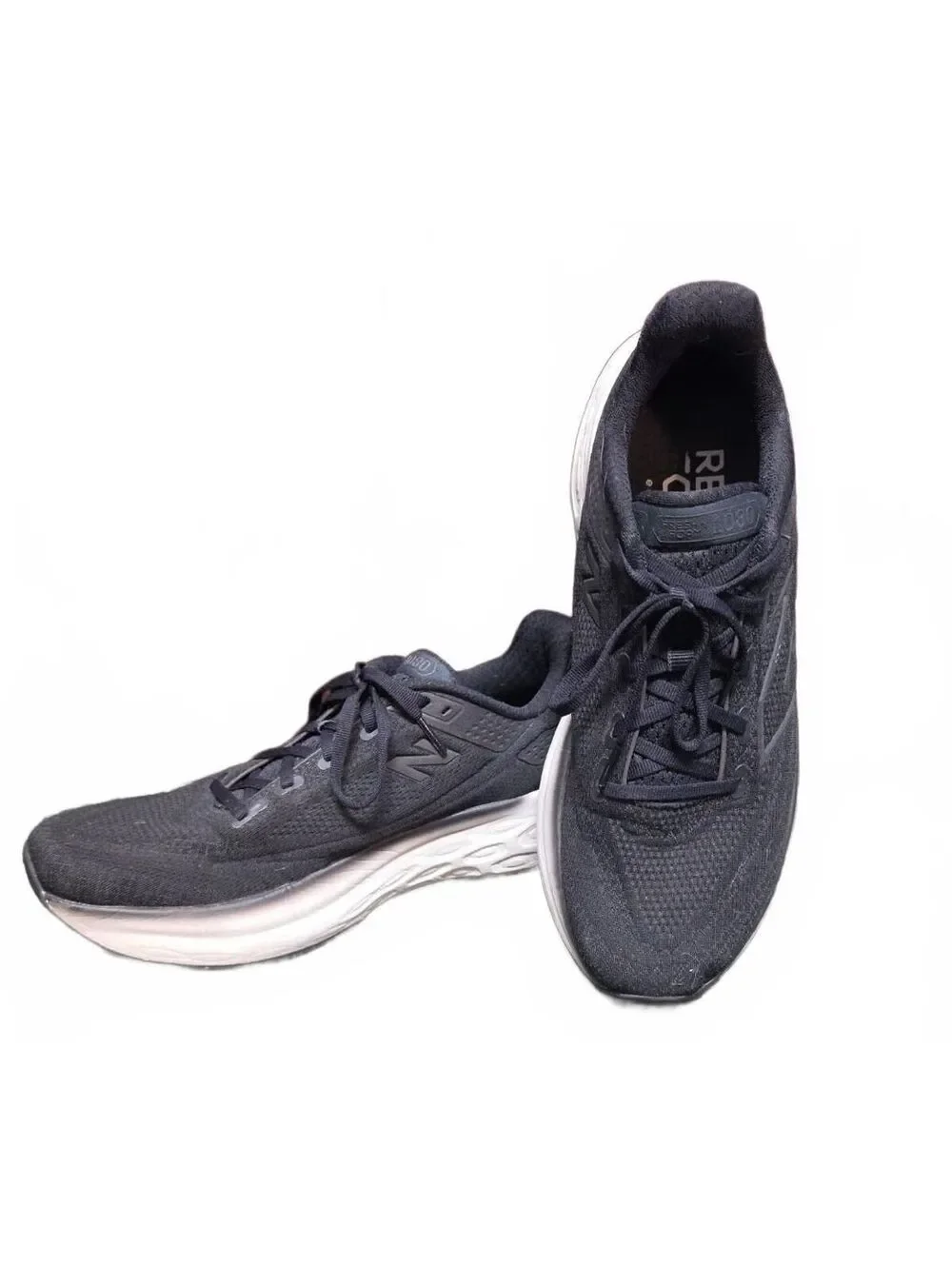 New Balance Fresh Foam 1080 women Lace-Up Low Top Sneakers Black/White